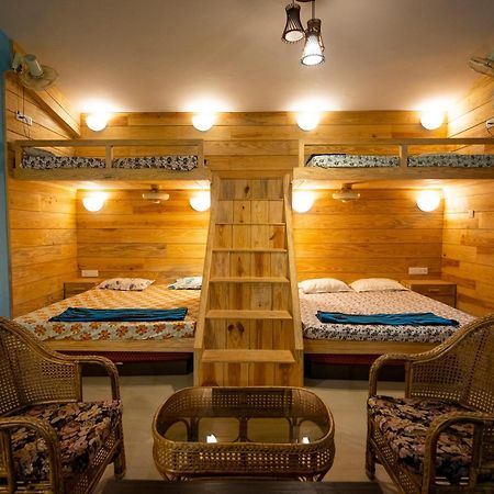 Godwill Casa Варка Екстериор снимка