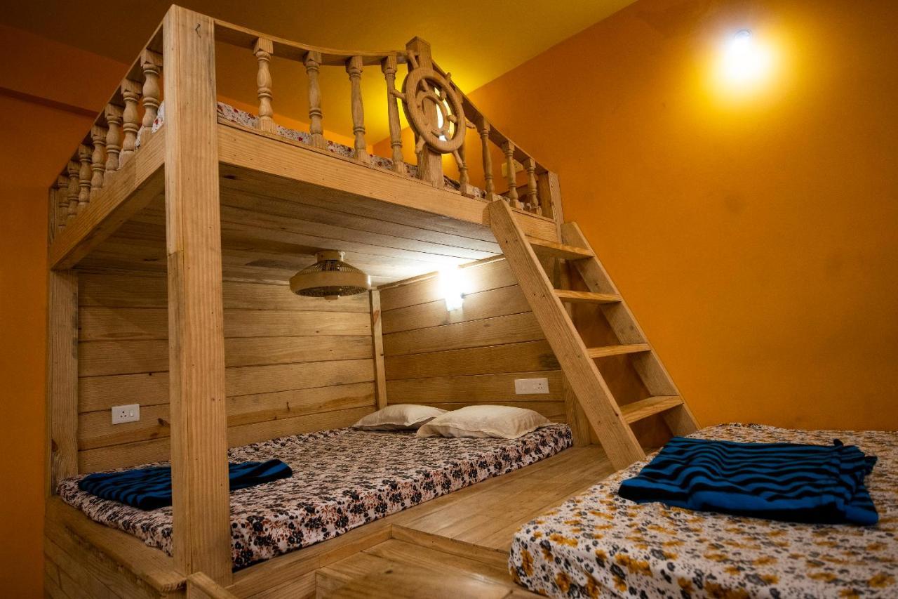 Godwill Casa Варка Екстериор снимка